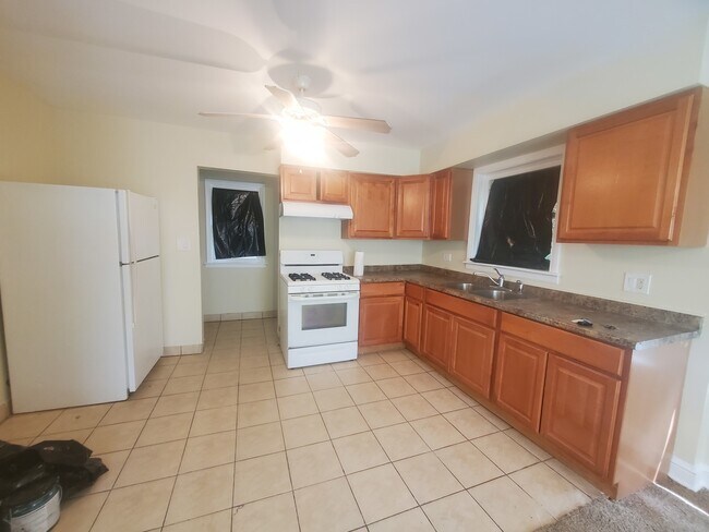 Foto del edificio - 7950 S Burnham Ave