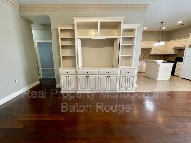 Building Photo - 684 Summer Breeze Dr