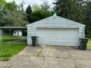 2224 Coral Sea Dr Youngstown, OH 44511 – photo 2