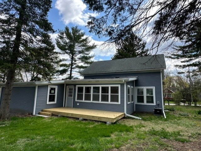 Foto del edificio - 413 McHenry Ave