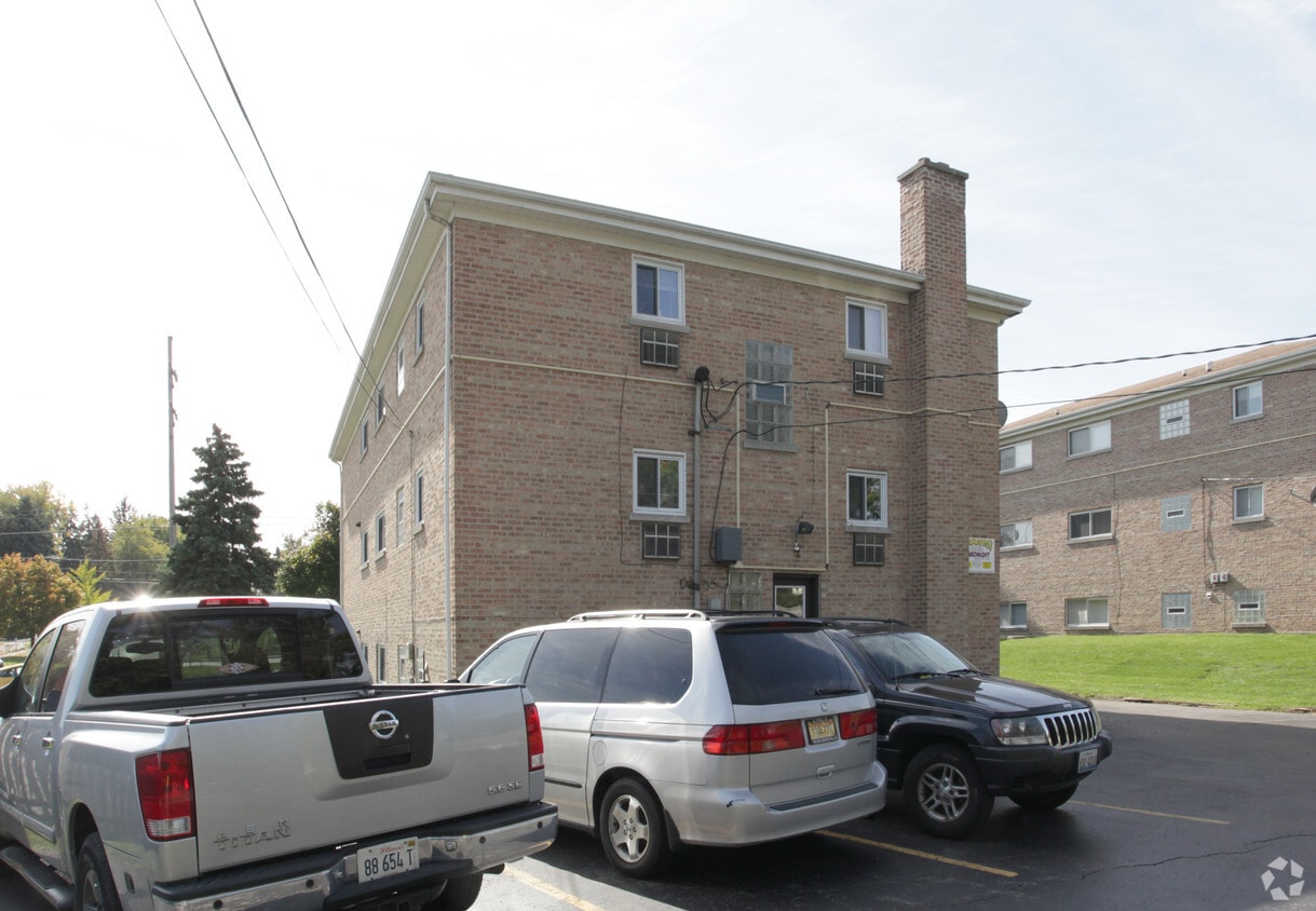 Building Photo - 1602 Ogden Ave
