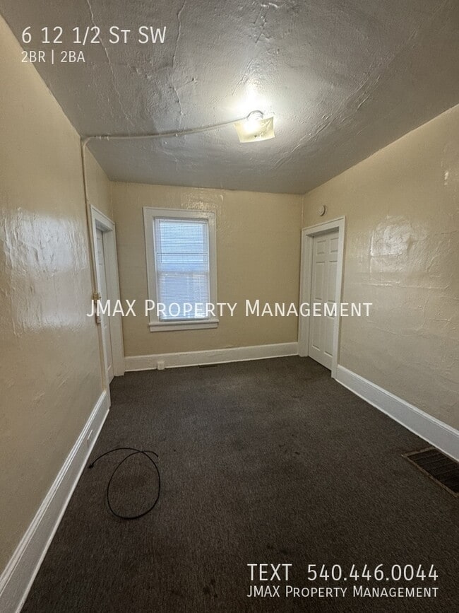 Building Photo - 6-12 1/2 12 1/2 St