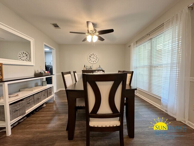 Foto del edificio - 109 Long Pointe Dr