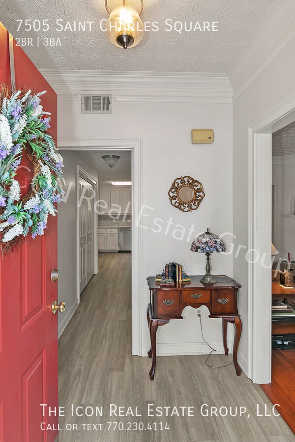 Building Photo - 2/2.5 Townhome near Historic Roswell