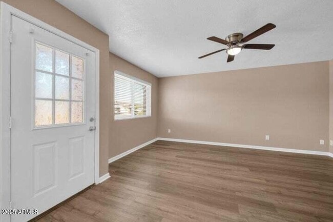 Building Photo - 9639 W Cinnabar Ave
