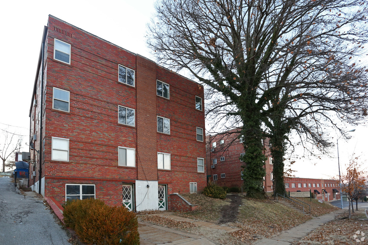 Building Photo - Hampton Courtyard Apartments