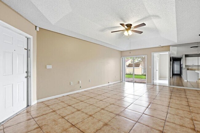 Foto del edificio - 9312 NW 54th St