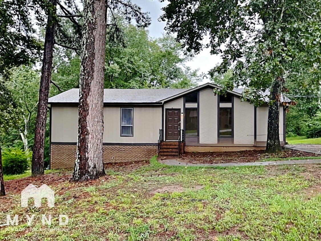 Primary Photo - 5927 Creekwood Rd