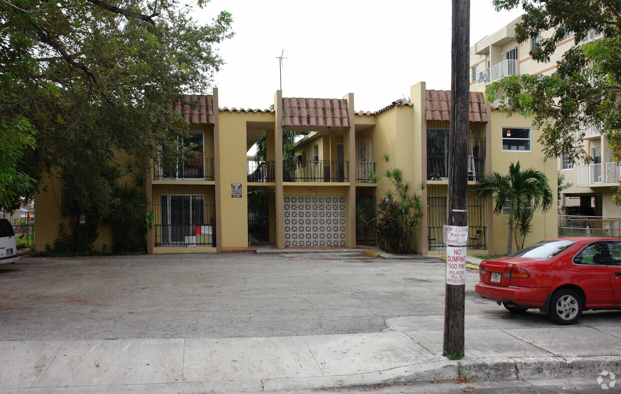 Primary Photo - 1936 NW Flagler Ter