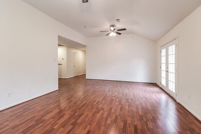 Foto del edificio - 16127 Kelley Green Ct