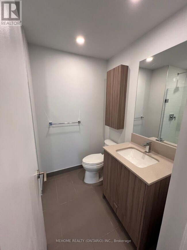 Photo du bâtiment - 4130-4130 Parkside Village Dr