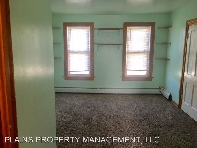 Building Photo - 515 12th Ave
