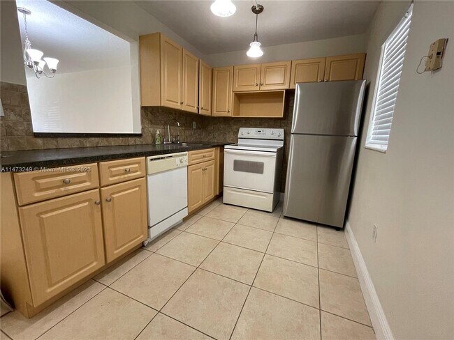 Foto del edificio - 4313 SW 69th Ave