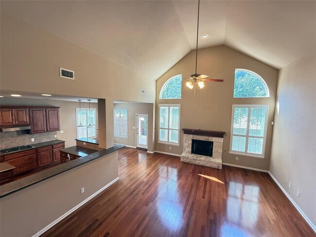 Foto del edificio - 9301 Castle Pines Dr
