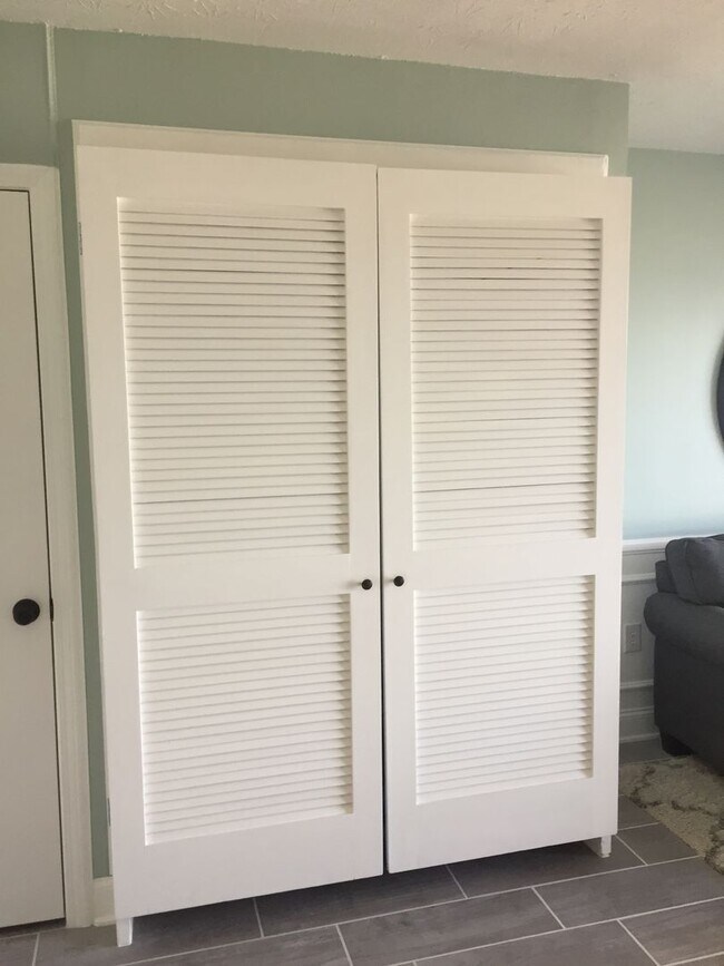 Foto del edificio - Fully Furnished 1 Bedroom Condo with an Ocean View