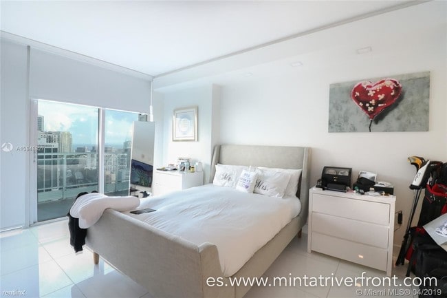 Building Photo - 3 br, 2.5 bath  - Mint Condo Brickell