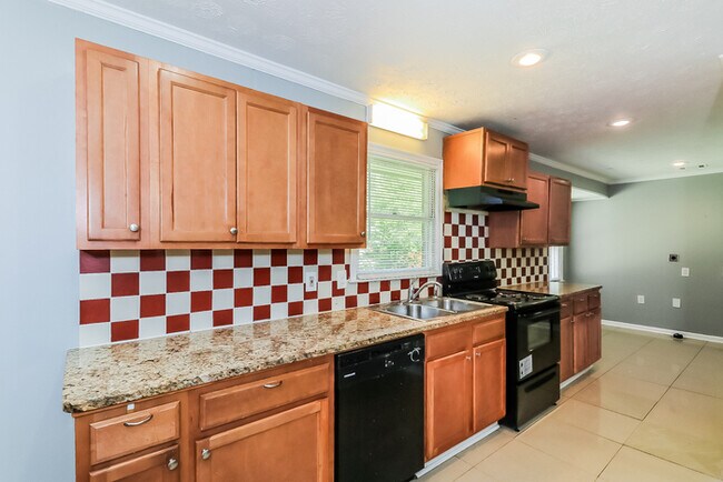 Building Photo - Spacious 3BR 3BA Mableton home now leasing!