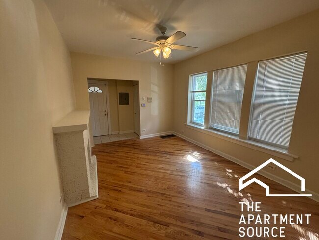 Foto del edificio - 3436 W Leland Ave