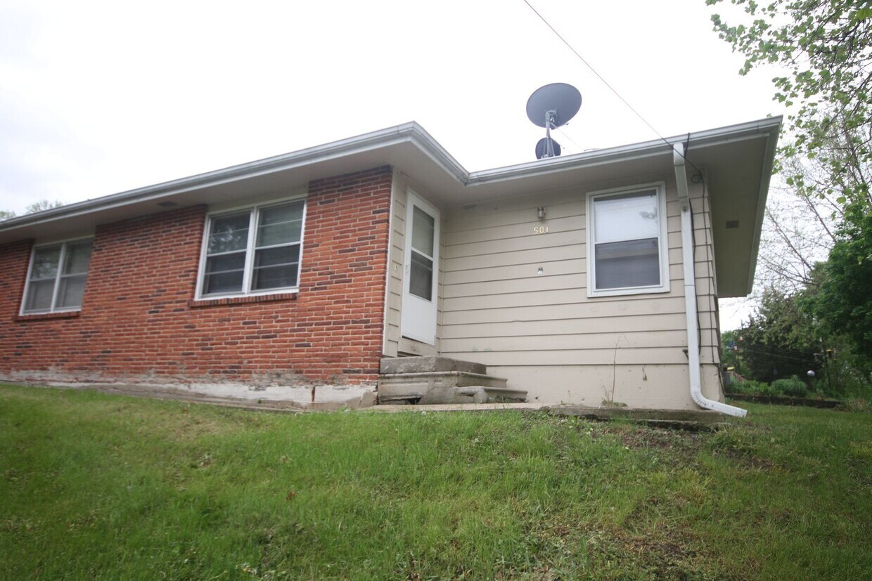 501 E Porter Ave Unit 501, Des Moines, IA 50315 Room for Rent in Des