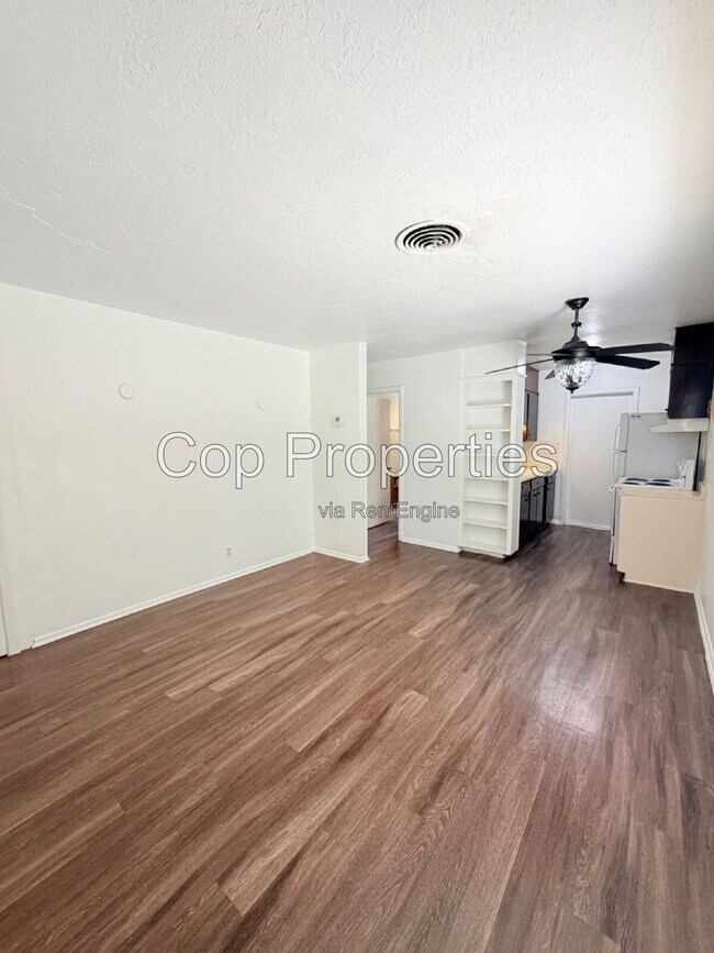 Foto del edificio - 148 Cloudhaven Dr