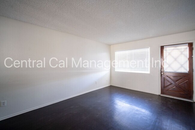 Foto del edificio - 932 Day Ave