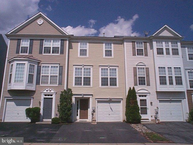 Primary Photo - 18 Glennwood Dr