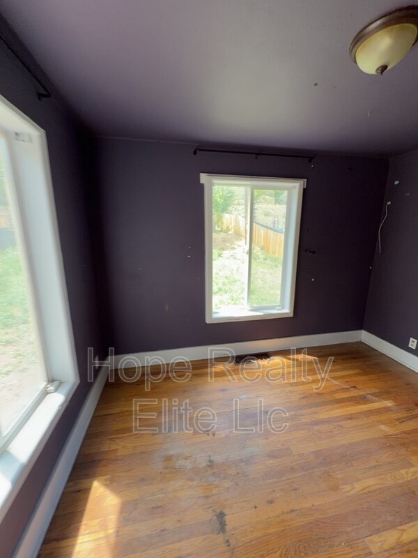 Foto del edificio - 1230 N Chestnut St
