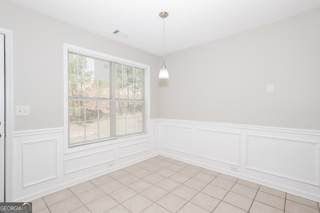 Building Photo - 6307 Lake Valley Point