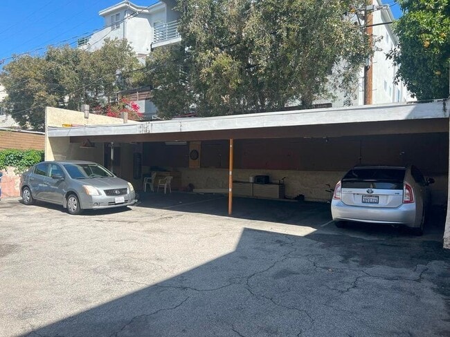 Building Photo - 3620 Westwood Blvd