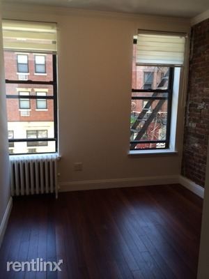 Building Photo - 508 E 12th St