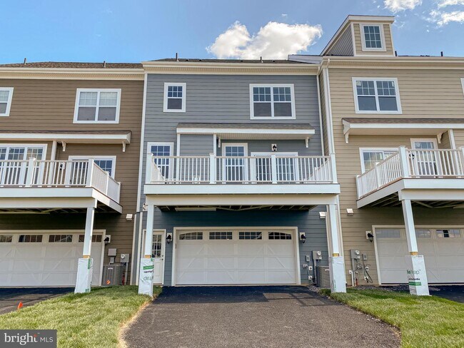 Building Photo - 403 Quigley Dr