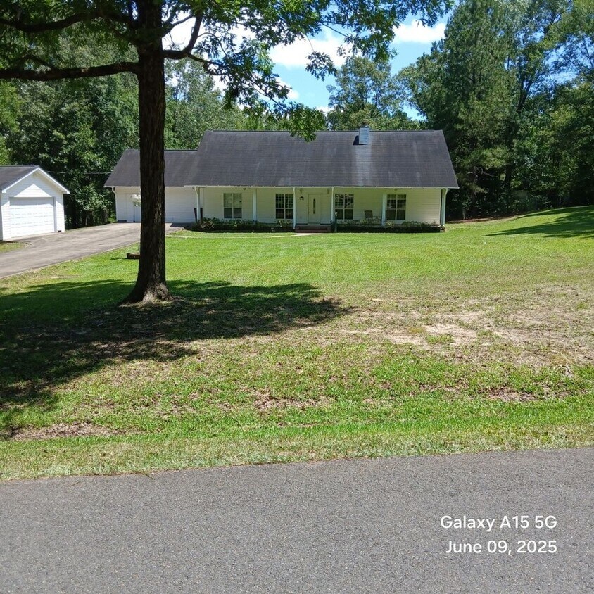 Primary Photo - Spacious 3BR House in Dry Prong