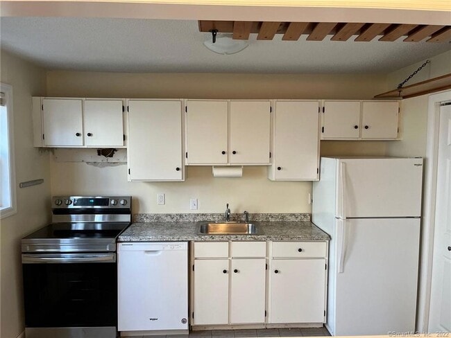 Building Photo - 1283 Hope St