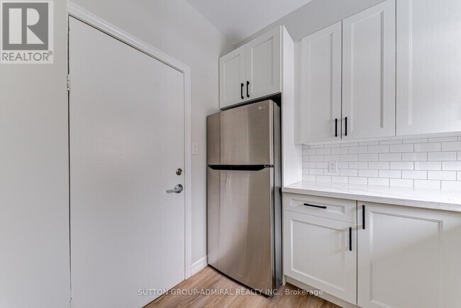 Photo du bâtiment - 167 Collier St