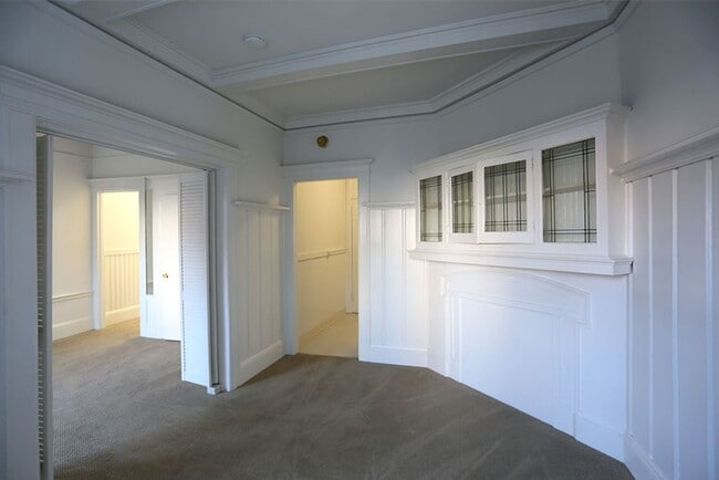 Building Photo - OPEN HOUSE: Saturday (6/28) 3:30pm-4:00pm....