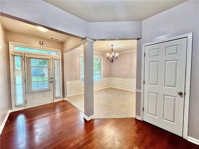 Building Photo - 1720 Rutland Pass Dr SE