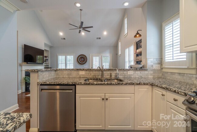 Foto del edificio - 3308 Stettler View Rd