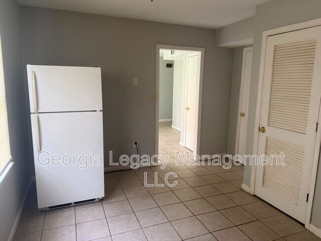 Foto del edificio - 272 Lawrenceville St