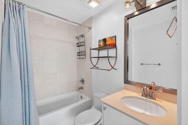Foto del edificio - 60 SW 13th St