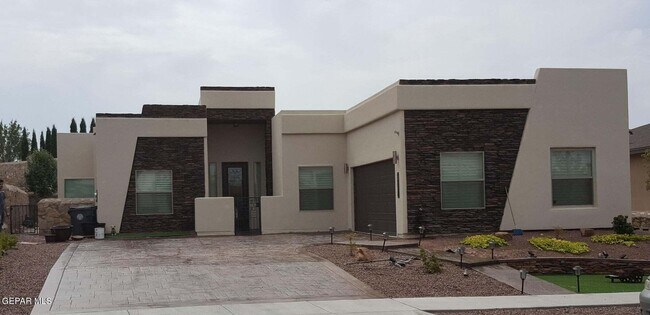 Building Photo - 7238 Canyon Wren Ave