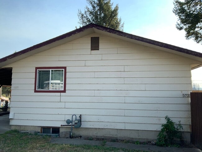 Building Photo - 5725 ID-53
