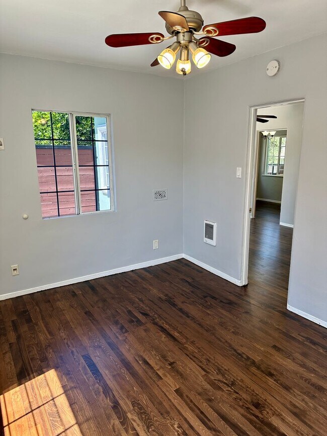 Building Photo - 2BD/1BA Close to DTLA, Cal State LA, USC K...