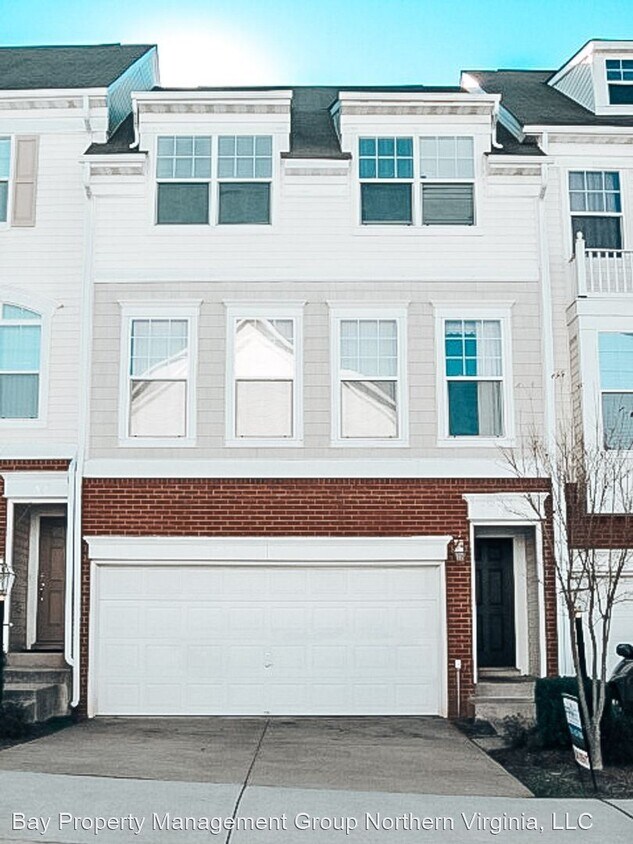 Primary Photo - 3 br, 3.5 bath House - 8121 HARD SHALE ROAD