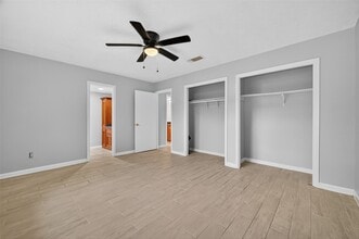 Building Photo - 10414 Gulfstream Ln Building Photo - 10414 Gulfstream Ln