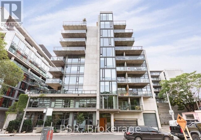 Building Photo - 10 Morrison St