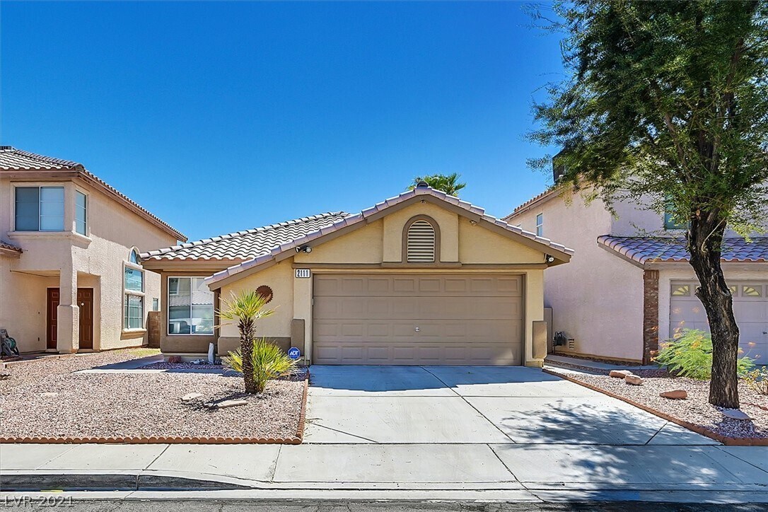 Primary Photo - 2111 Blue Zenith Cir