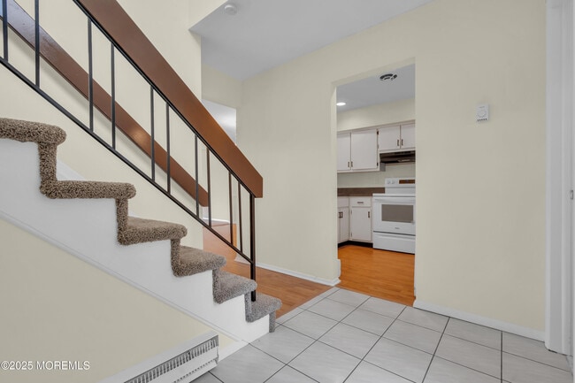 Building Photo - 30 Berkshire Ct