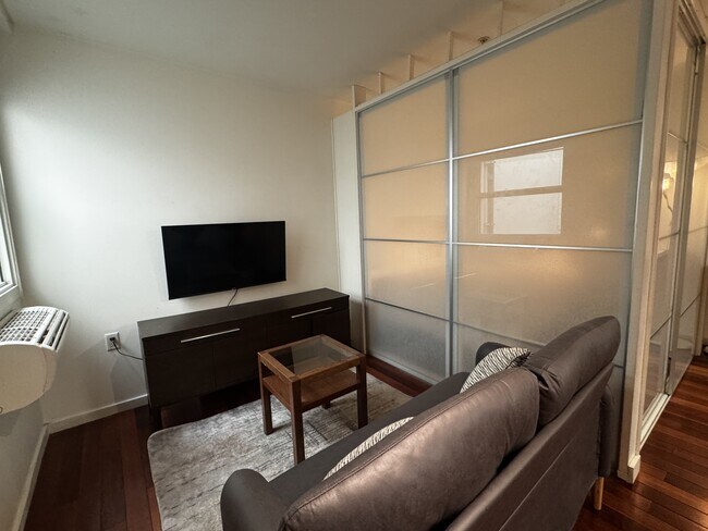 Photo du bâtiment - 440 Richards St