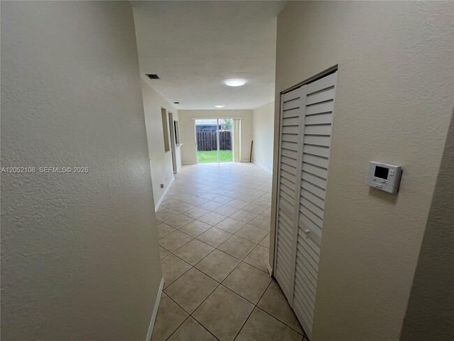 Foto del edificio - 100 SW 15th Ave