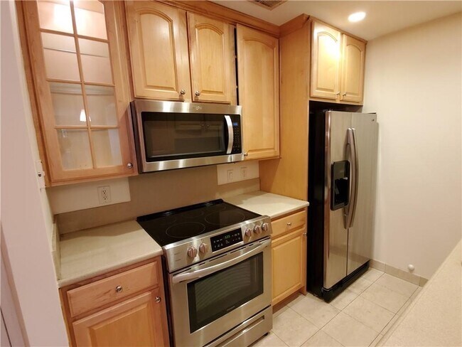 Foto del edificio - 4209 Pine Heights Dr NE